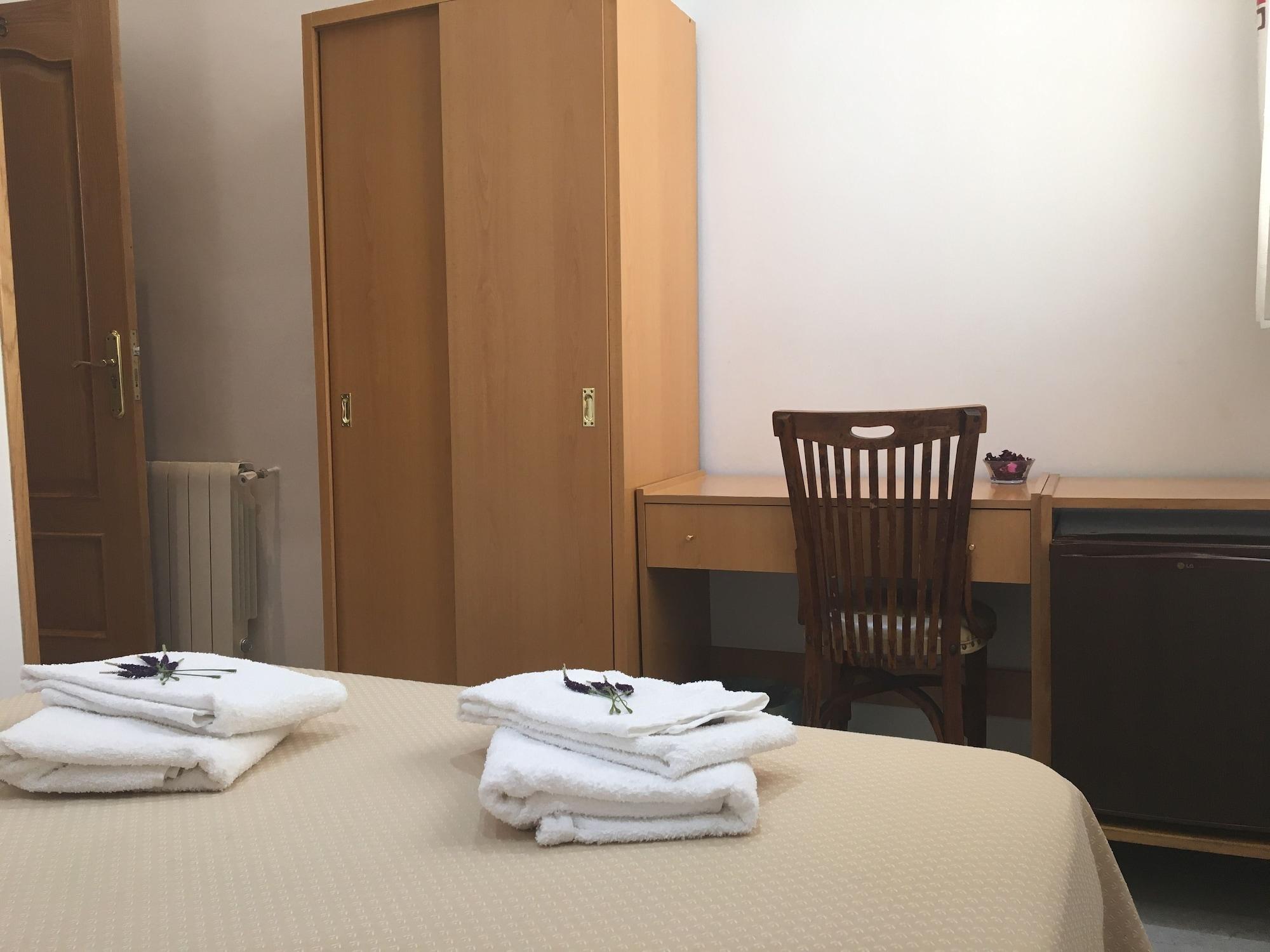 Hostal Residencia Lido - Madrid — Photos 1